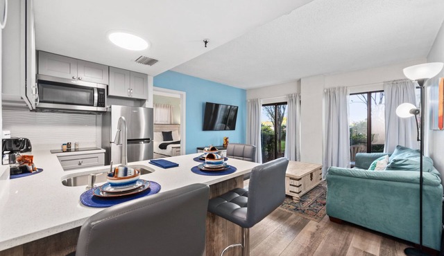 DOUBLE FLAT STUDIO - UNIVERSAL STUDIOS & INTERNATIONAL DRIVE