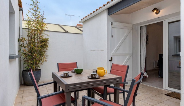 Double Gîte 3 and 4 with Private Terraces and Wi-Fi