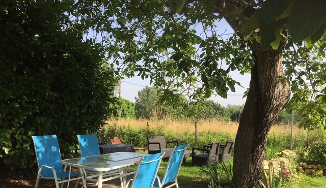 Double GUEST ROOM (4 pers) in the countryside near Saint Emilion