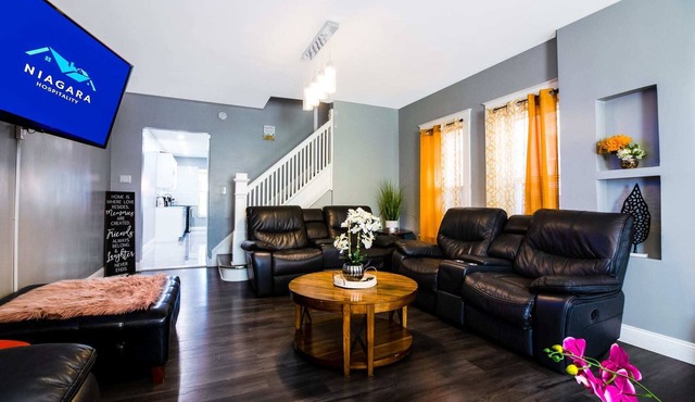 Double House Rental – 11BR Perfect for Big Groups