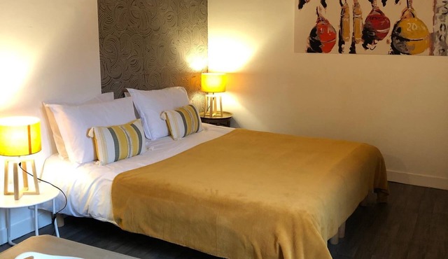 Double or Twin-Standard-Wet room-Terrace-2ème étage