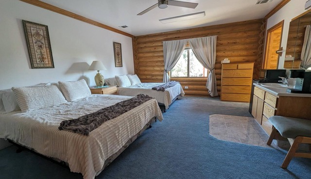 Double Queen Room - Room 210