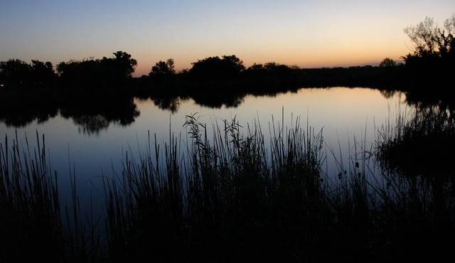 Double ranch guesthouse on private lake and 1500 acres