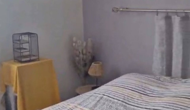 Double room with bathroom and toilet attenante.Pt Breakfast available.