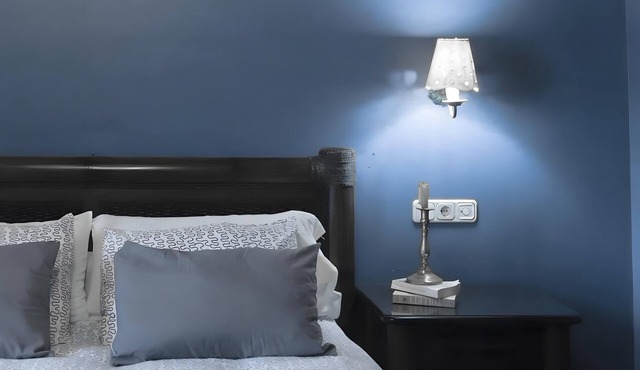 'Double Room 2' with Mountain Views, Private Garden and Wi-Fi