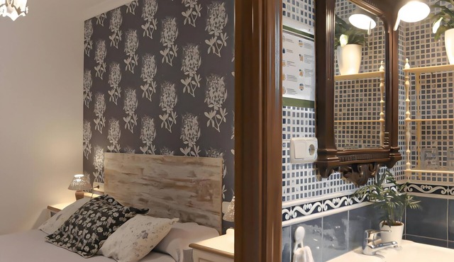 Double Room 'Doble 4' with Mountain Views, Private Garden and Wi-Fi