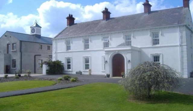 Double Room ensuite near Hillsborough Palaces