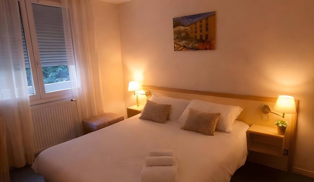 Double Room Nº101 with Shared Terrace, Wi-Fi and Air Conditioning