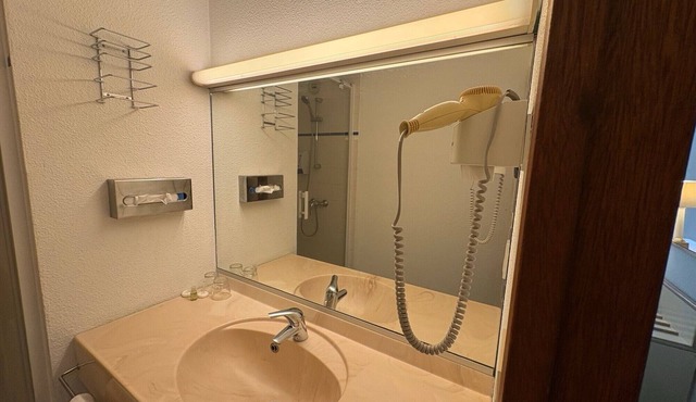 Double Room Nº203 Clos des Monts Lyonnais