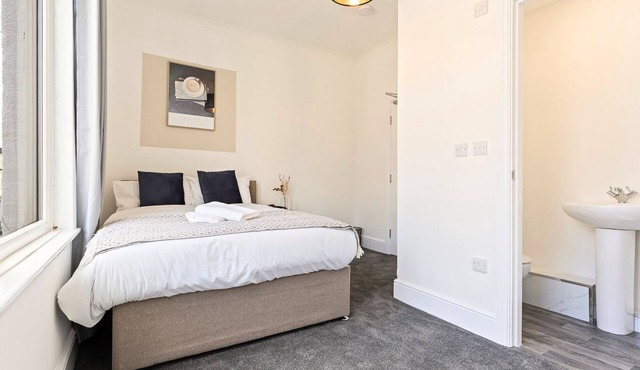 Double Room w/Ensuite | Perfect for Contractors