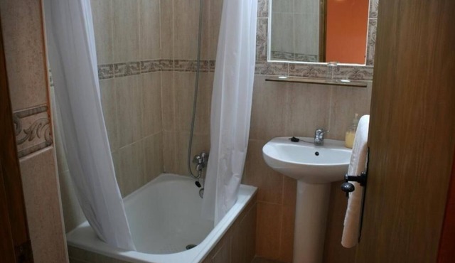 DOUBLE ROOM WITH BALCONY IN TRUJILLO'S MAIN SQUARE