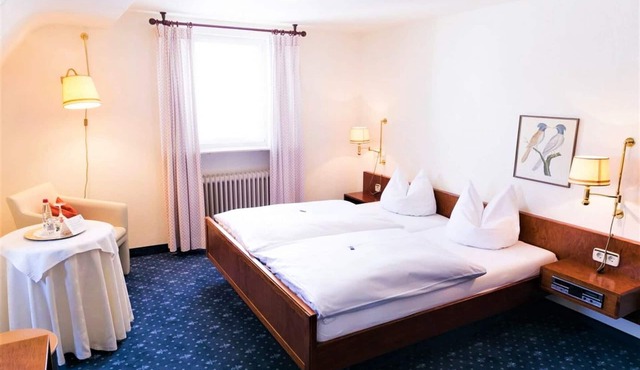 Double room with breakfast in Neuffen