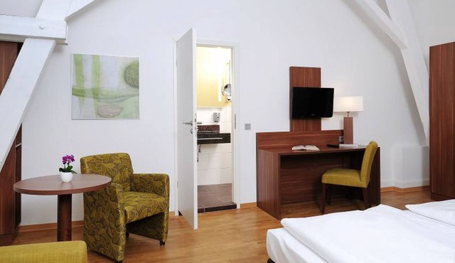 Double room with extra bed in Rastatt