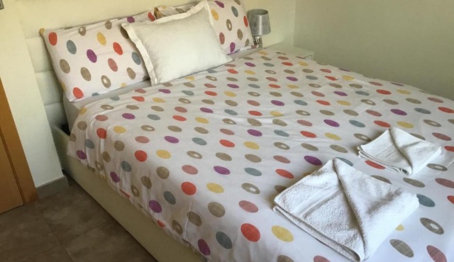 Double Room with Shared Bathroom and Shared Communal Areas R4