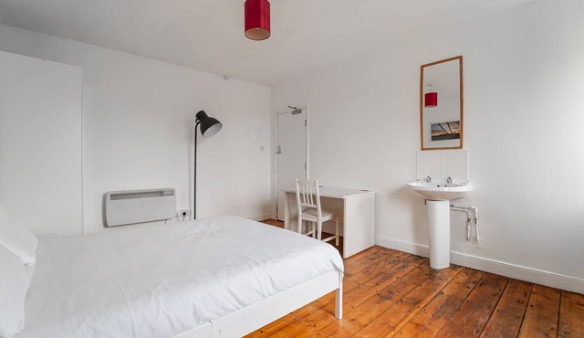 Double Room with Shared Bathroom