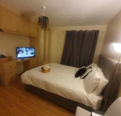 Double size and Single room in Barking