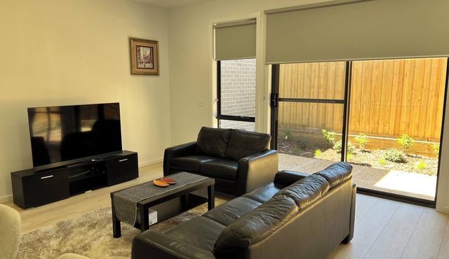 Double Storey, brand new house, cosy, clean, convenient with shops nearby