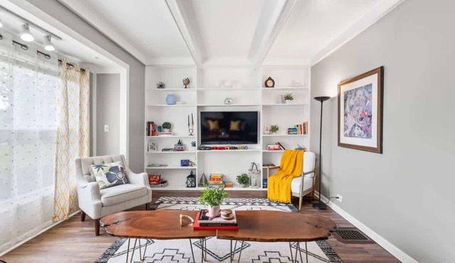 Double the Space for Large Groups! Entire Duplex!