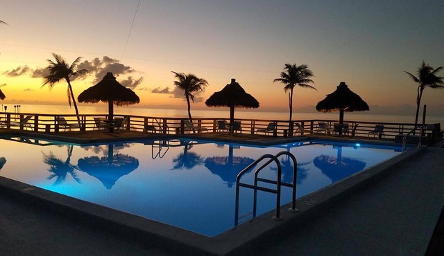Double the Views: Florida Keys 1BR with 2 Balconies & Pool Access