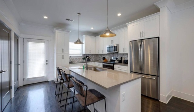 Double Townhomes - Elegant Design - Big Groups