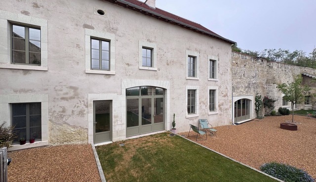 Double troglodyte room with access to indoor pool