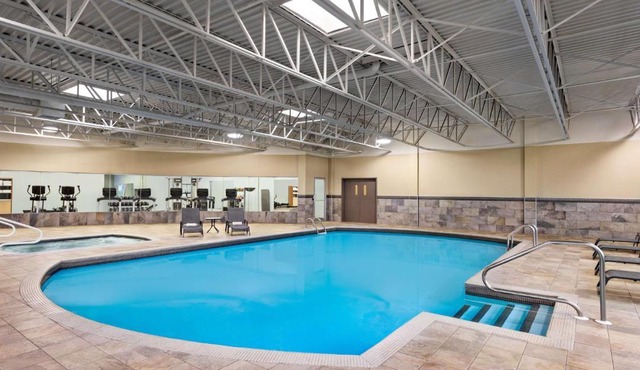 Doubletree By Hilton Pointe Claire Montreal Airport West