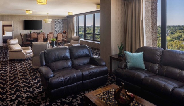 DoubleTree by Hilton Cherry Hill Philadelphia