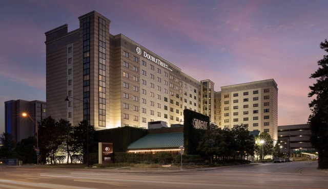DoubleTree by Hilton Chicago O'Hare Airport - Rosemont