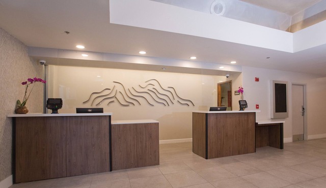 DoubleTree by Hilton Chico