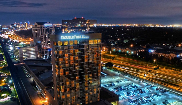 DoubleTree by Hilton Dallas - Campbell Centre