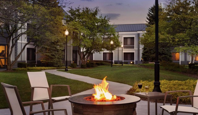DoubleTree by Hilton Detroit Novi