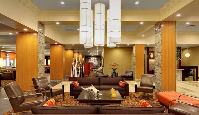 DoubleTree by Hilton Hotel St. Louis - Chesterfield