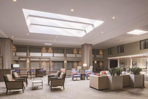 DoubleTree by Hilton Hotel Laurel