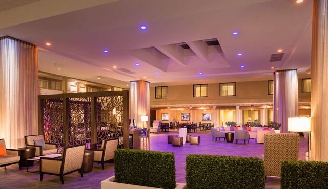 DoubleTree by Hilton Hotel Laurel