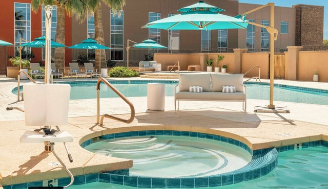 DoubleTree by Hilton Phoenix - Gilbert