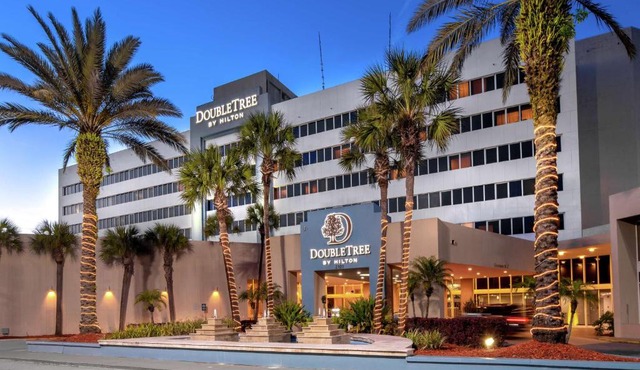 DoubleTree by Hilton Hotel Jacksonville Airport