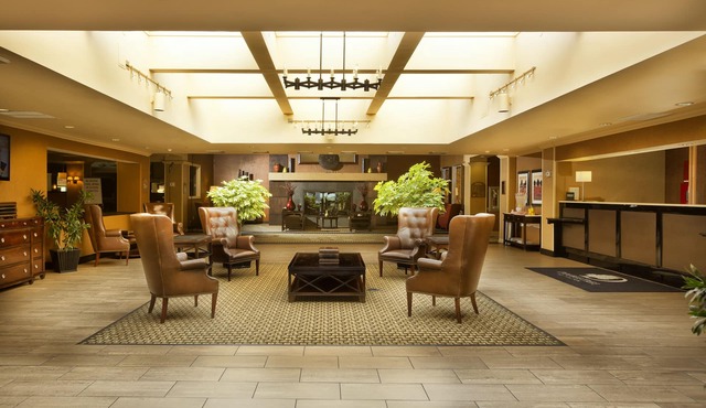 DoubleTree by Hilton Washington Meadow Lands Casino Area