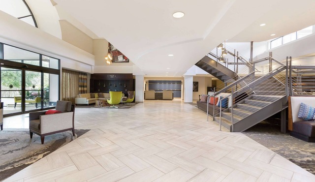DoubleTree Suites by Hilton Nashville Airport