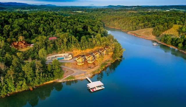 Douglas Lake Views, Near Pigeon Forge/Gatlinburg, Dollywood!