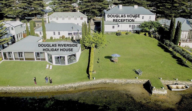 DOUGLAS RIVERSIDE HOUSE IN CENTRAL PORT FAIRY