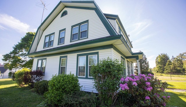 Douglaston Salmon Run - Salmon Run Lodge