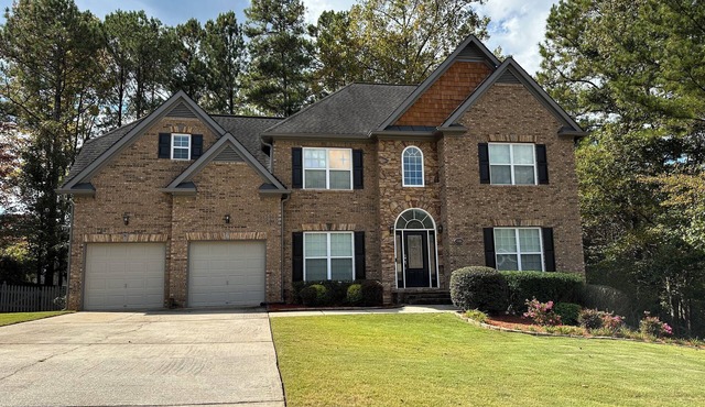 Douglasville Luxe Retreat 4BR Sleeps 10 Near Atlanta