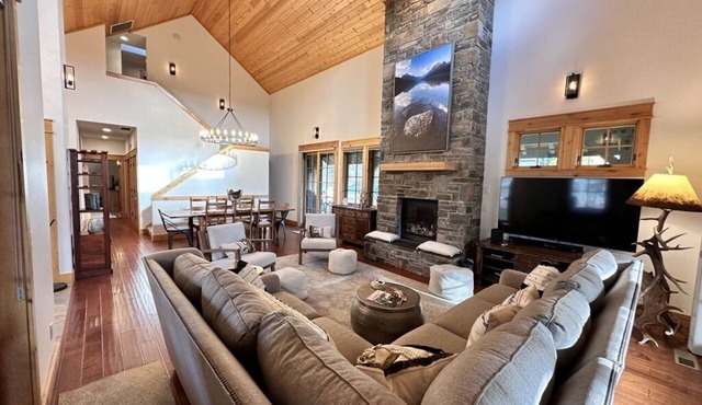 Dover Bay Cabin Idyllic Luxury in the Heart of Idaho's Mountain Lake Wonderland