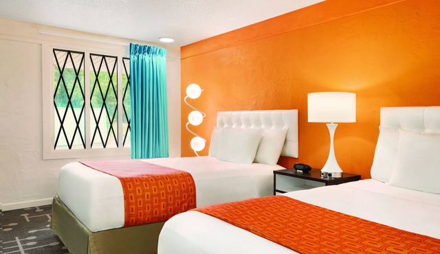 Dover Inn & Suites