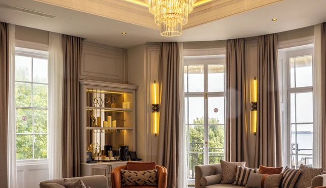 Dover Marina Hotel & Spa, Tapestry Collection by Hilton