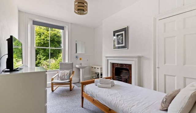 Dover Town Rooms (Single Room 5)