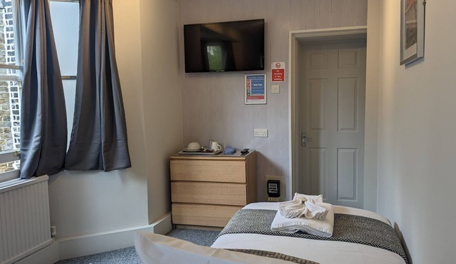 Dover Town Rooms (Single Room 4)