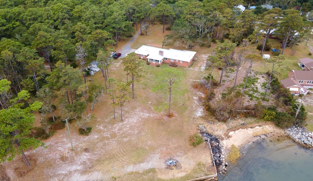 Down East Hunting and Fishing Getaway. Pet-Friendly!