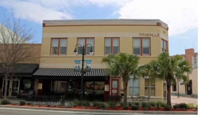 Down town historic Titusville. apt B Private no Host.
