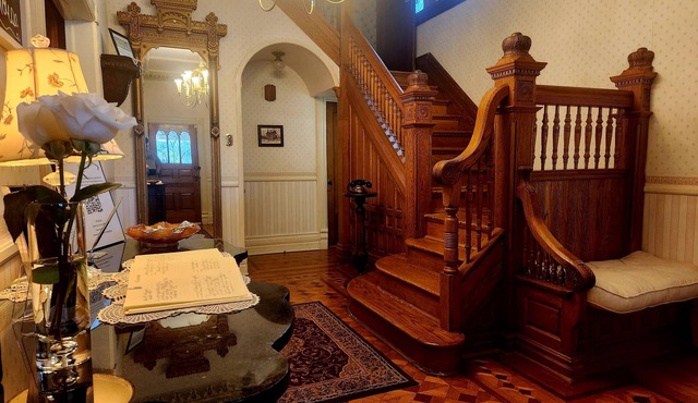 Downen House Bed & Breakfast